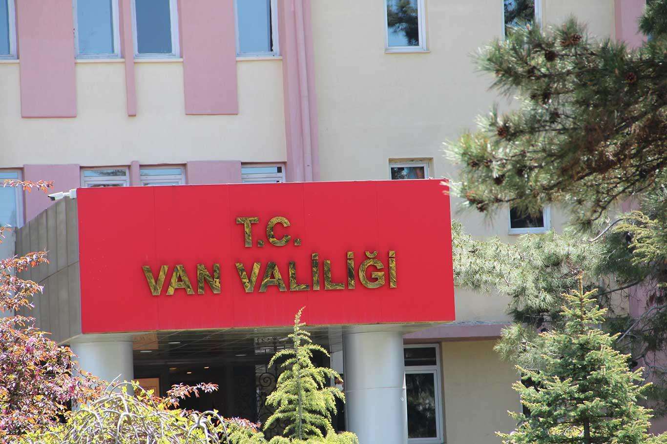 Van Valisi değişti Van Valisi değişti